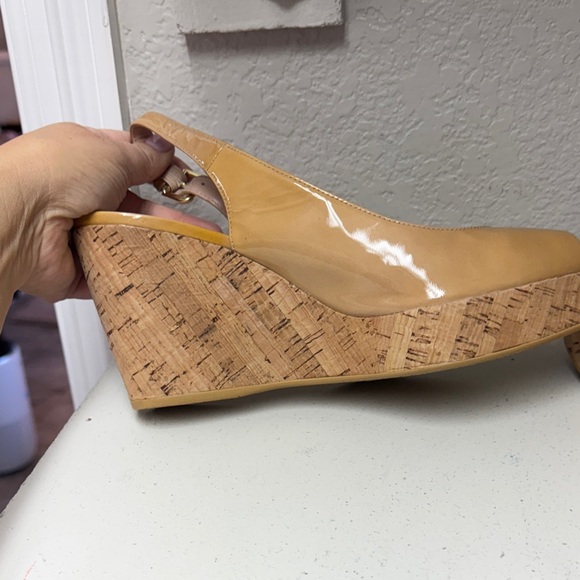 Stuart Weitzman Beige Patent Wedge Sandals - Picture 4 of 6